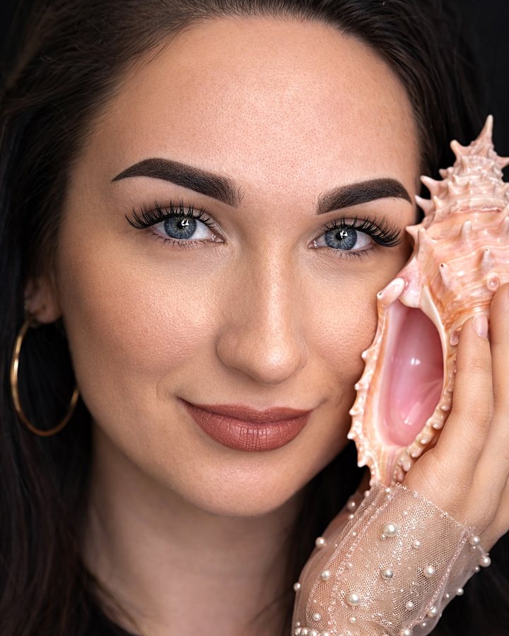 Echte Augenbrauen-Arbeit bei GLAM.INK – typgerecht geplant