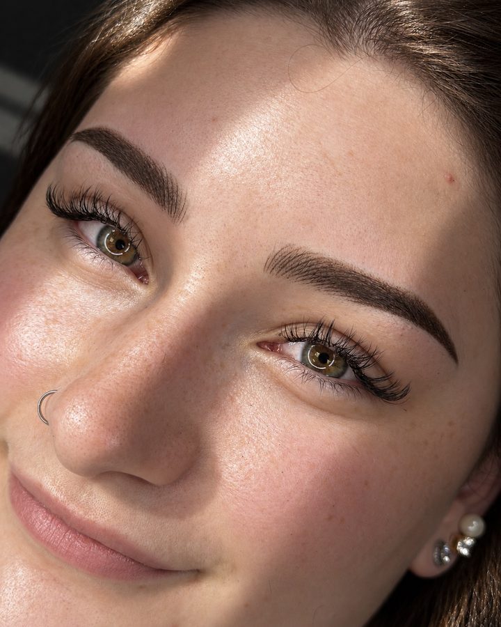 Echtes Wimpern-Ergebnis bei GLAM.INK